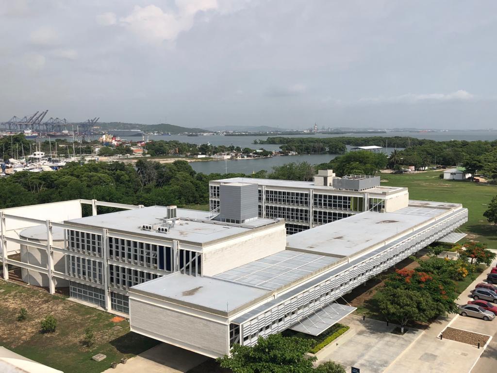 Construcción de edificio institucional — obra de RR Construciviles