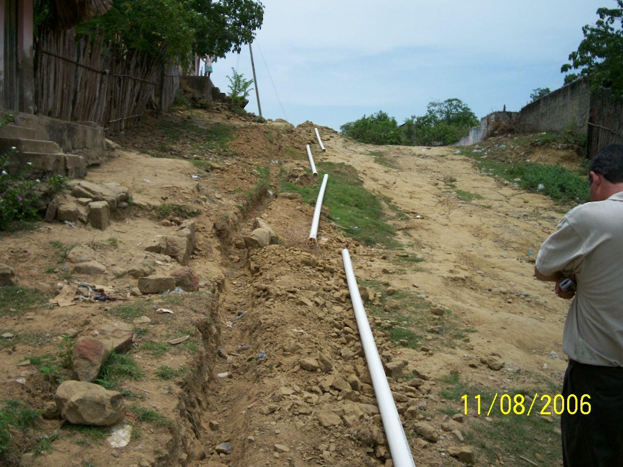 Instalación de redes de acueducto — obra de RR Construciviles